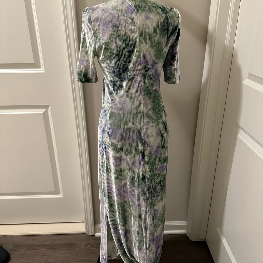 Find Me Now Tie Dye Velvet Dress - Picture 5 of 9